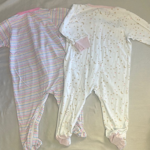 Gerber - set of 2 Pink and White Footies One Piece Sleepers - Picture 4 of 5